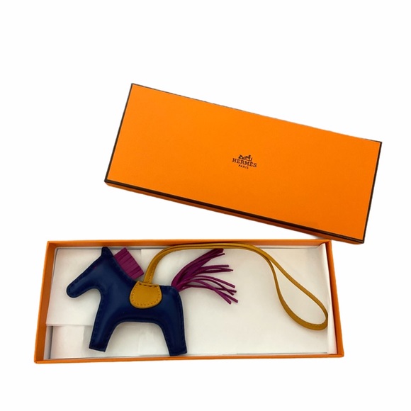 ❌SOLD❌Hermes Rodeo PM - Picture 1 of 4